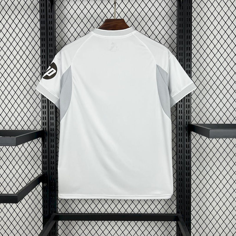 Camisa Real Madrid 2025/26 Torcedor Masculina