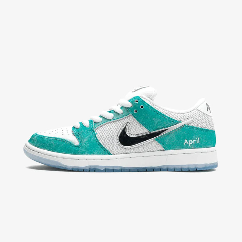 NIKE DUNK LOW SB X APRIL SKATEBOARDS