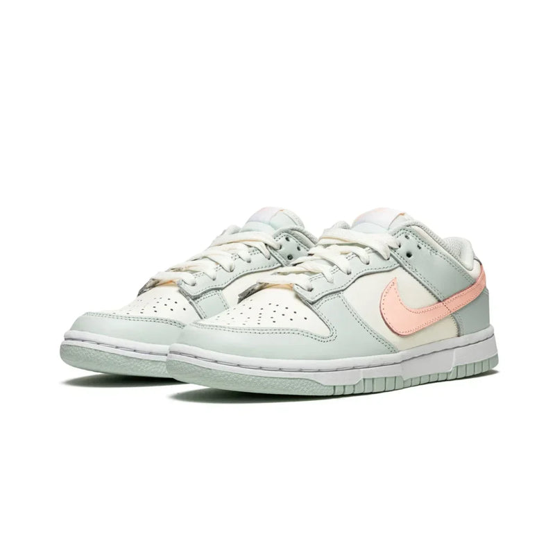 NIKE DUNK LOW BARELY GREEN