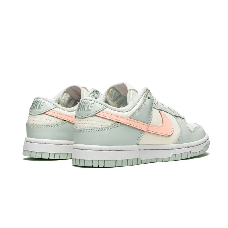 NIKE DUNK LOW BARELY GREEN