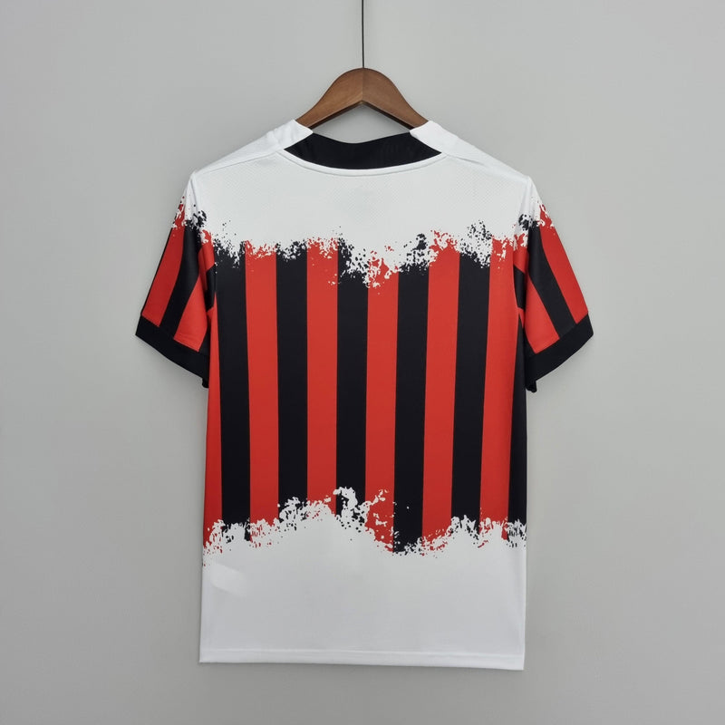 Camisola Milan 2021/22 Puma x Nemen Quarta