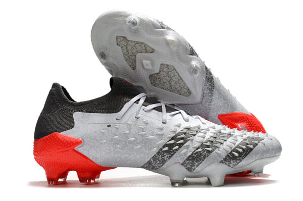 6.4_3bb61528-9bfa-4d10-b1b2-b5b30d43b6d5 Adidas Predator Freak+ Low .1 FG - Imagem 1