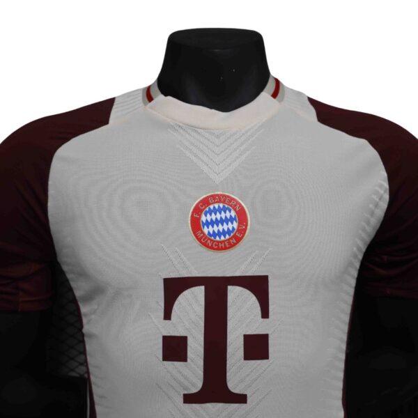 Bayern München Training Authentic Player 2024/25 - Imagem 2