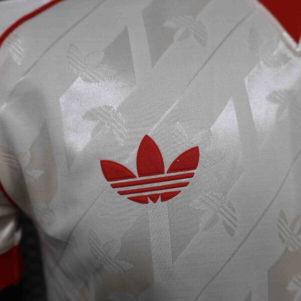 Bayern München Retro Special Edition Long Sleeve Authentic Player 2024/25 - Imagem 4