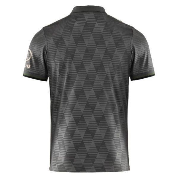 Bayern München Oktoberfest Fan Jersey 2024/25 - Imagem 3