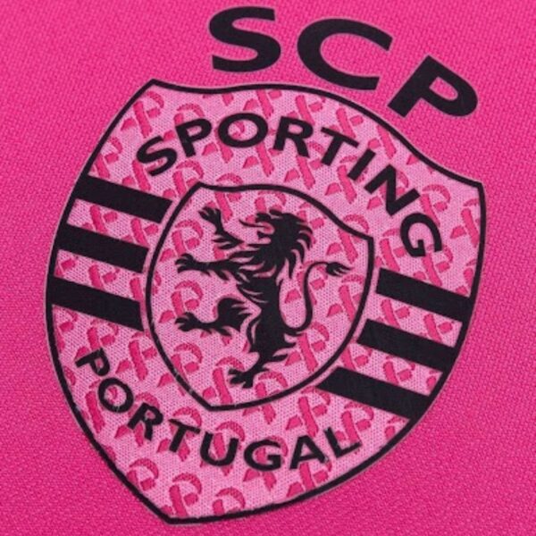 Sporting Pink October Fan Jersey 2024/25 - Imagem 2