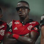 Retro Flamengo Home Fan Jersey 2017 - Imagem 5