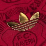 Bayern München 2025 125-Years Anniversary Kit Authentic Player - Imagem 4