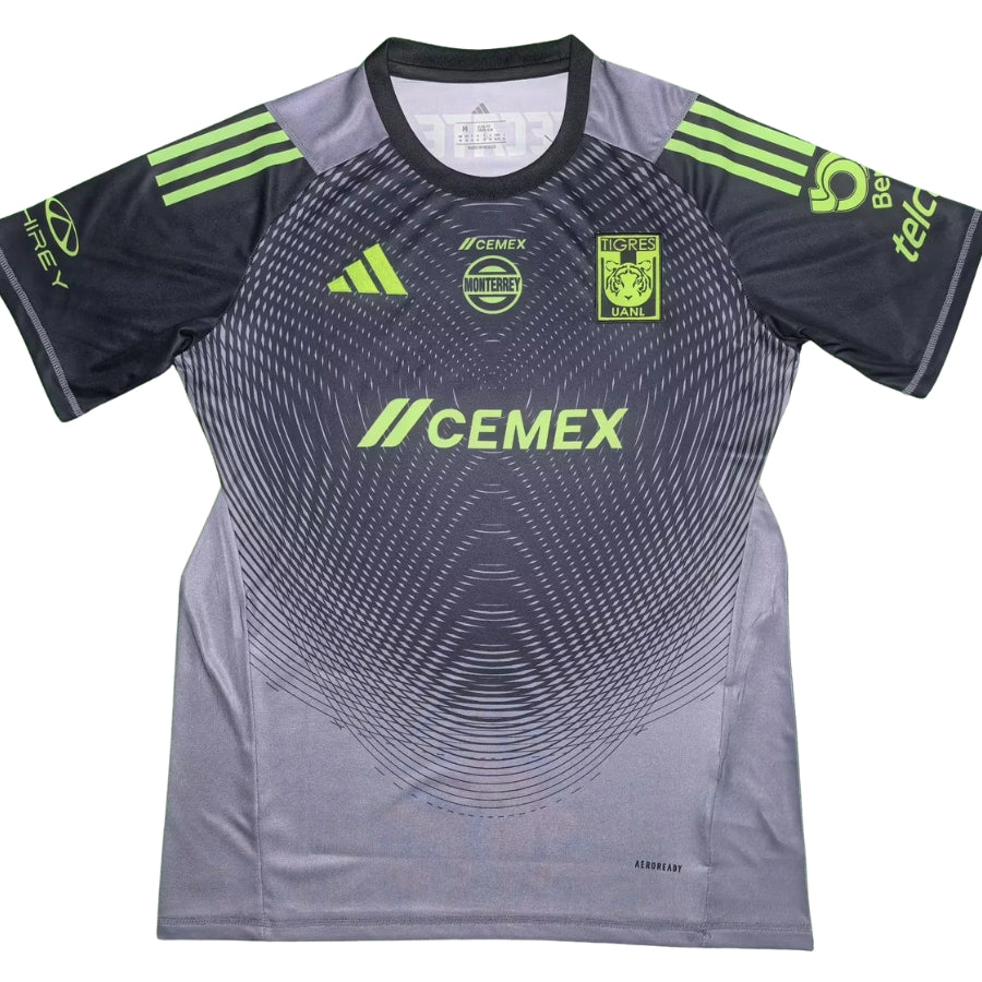 BRINDE_96_4c74a5da-4280-4b56-abe5-a7cc237992ce Tigres UANL GK Home Fan Jersey 2025/26 - Imagem 1