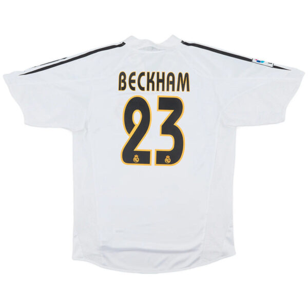 Beckham_04-05_home_1024x_fb4d4fba-ca8b-47cf-a2ba-b0eff8475f98 Beckham #23 Real Madrid Away Retro Jersey 2003/04 - Imagem 1