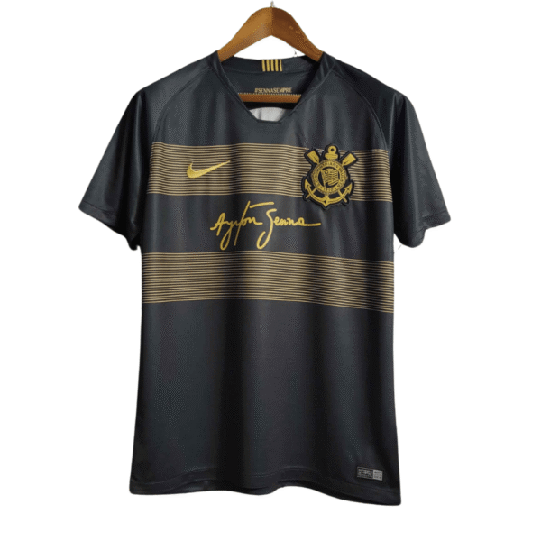 Designsemnome-2024-04-13T113258.719_1024x_1 Corinthians Retro Jersey 2018/2019 Ayrton Senna - Imagem 1