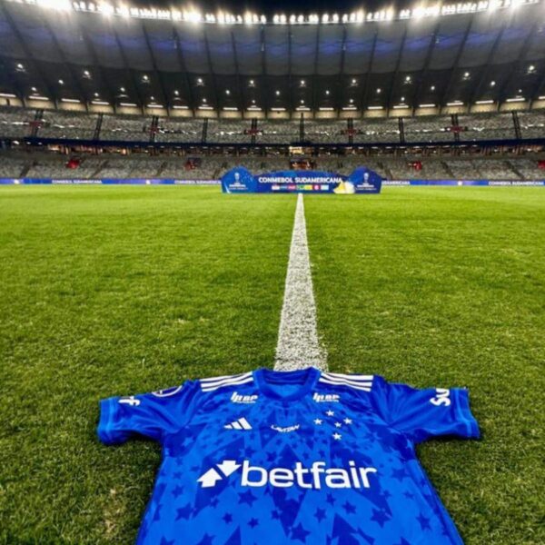 Cruzeiro Home Jersey 2024/25 + Todos os Patrocinios + Patchs Sul Americana 2024 - Imagem 2