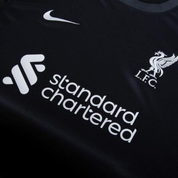 Liverpool Away 2024/25 Patches UCL UEFA Foundation (Official Printing) - Imagem 3