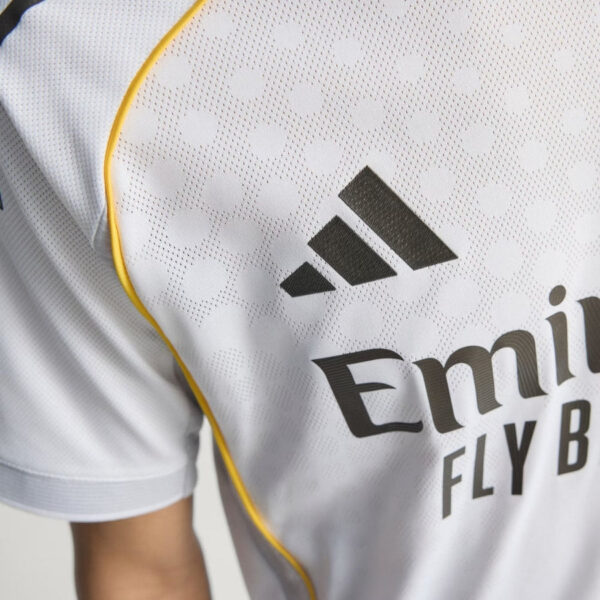 Real Madrid Home Authentic Player 2025/26 - Imagem 4