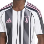 Juventus Home Fan Jersey 2025/26 - Imagem 2
