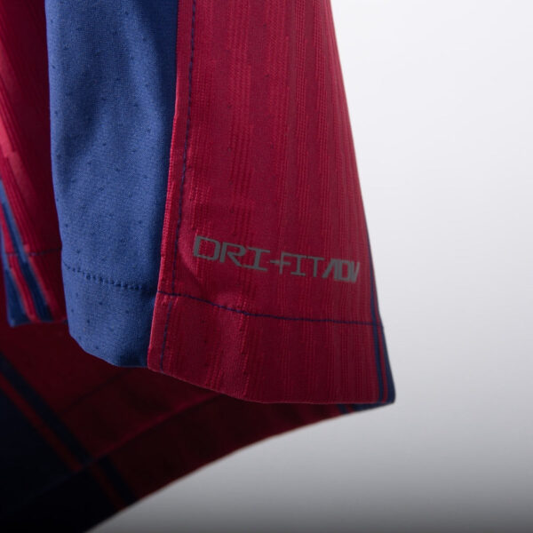 Barcelona Home Authentic Player 2025/26 Dri-Fit ADV Match - La Liga Patch - Imagem 3