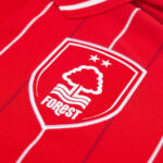 Nottingham Forest Home Fan Jersey 2025/26 - Imagem 2
