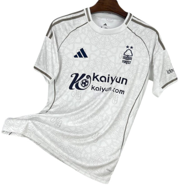 Nottingham Forest Away Fan Jersey 2025/26 - Imagem 1