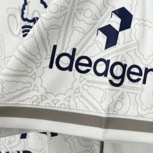 Nottingham Forest Away Fan Jersey 2025/26 - Imagem 2