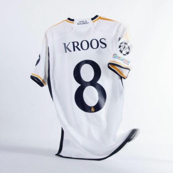 Real Madrid Toni Kroos 8 Home Fan Jersey 2023/24 Patch FIFA WCC Patch UCL UEFA Foundation Patches - Imagem 5