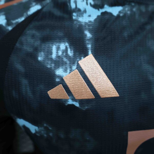 Bayern München Away Authentic Player 2024/25 - Imagem 3