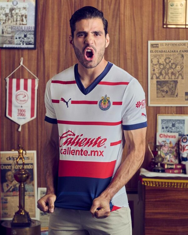 Chivas de Guadalajara Jersey 2023/24 - Imagem 2